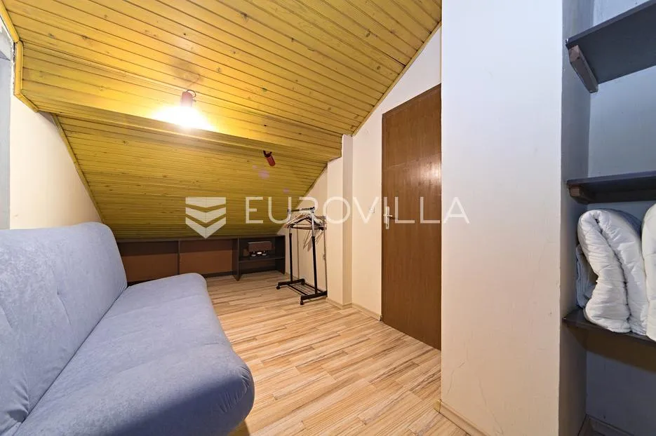 osijek, gornji grad, centar, peterosoban stan na 2 etaže, potkrovlje, 2. kat. - slika 16