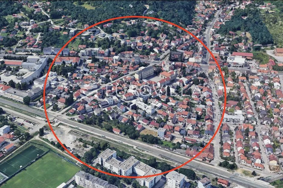Zagreb, Kustošija, Kuća za adaptaciju ili izgradnju stambene zgrade