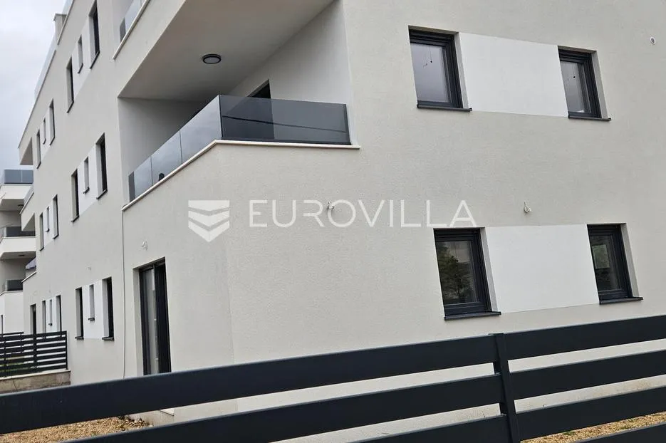 kaštela lukšić trosoban stan od 77,74 m² na 1. katu - slika 2