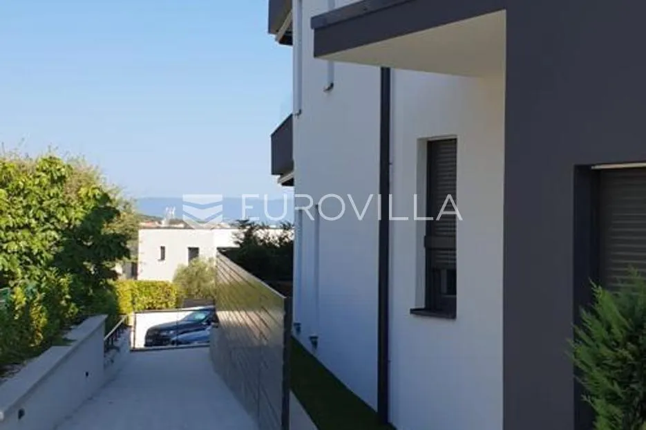 otok krk, malinska, luksuzna kuća s bazenom nkp 180m2 - slika 4