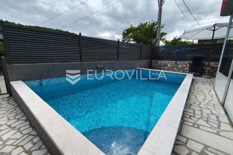 kraljevica, križišće, samostojeća kuća od 170 m² s bazenom - slika 7