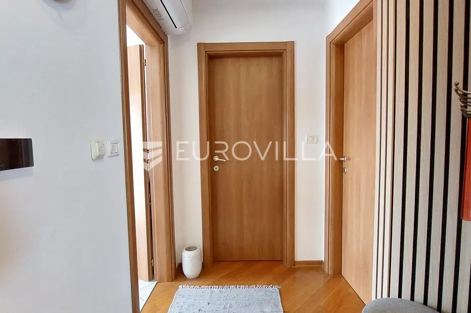 istra, pula, štinjan, stan s predivnim pogledom na more i brijune, 800 m od plaže hidrobaza - slika 12