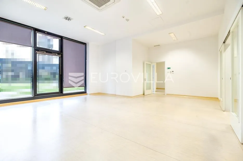 zagreb, strojarska, poslovni prostor, 400 m² i 4 garažna mjesta - slika 2