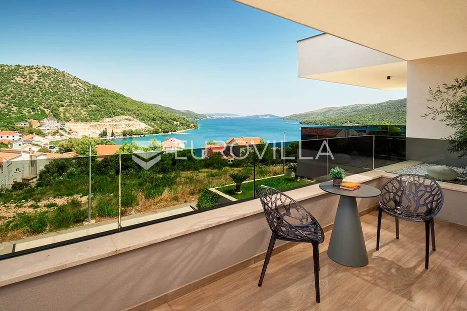 trogir - marina, luksuzna vila s unutarnjim bazenom - slika 20