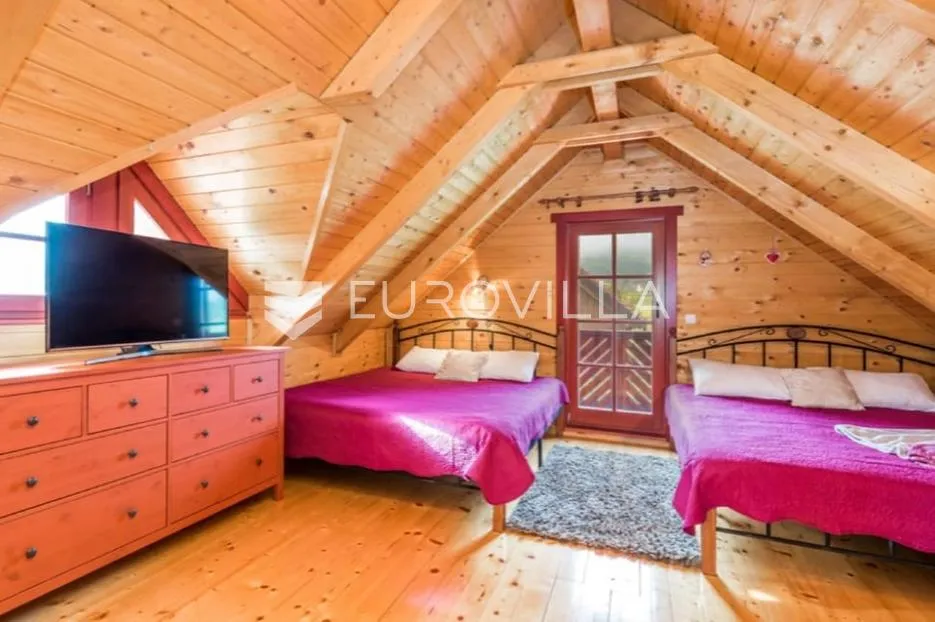 otočac, ličko lešće, drvena kuća za odmor s bazenom, parcela 1623 m² - slika 10