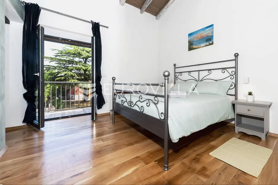 rovinj, šira okolica rovinja posebna samostojeća kuca 200 m² - slika 49