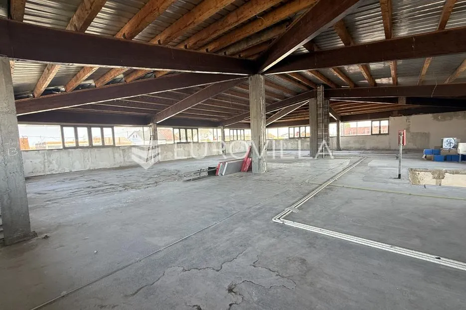 osijek, čepin, poslovni prostor u roh-bau izvedbi, površine 537 m2 - slika 2