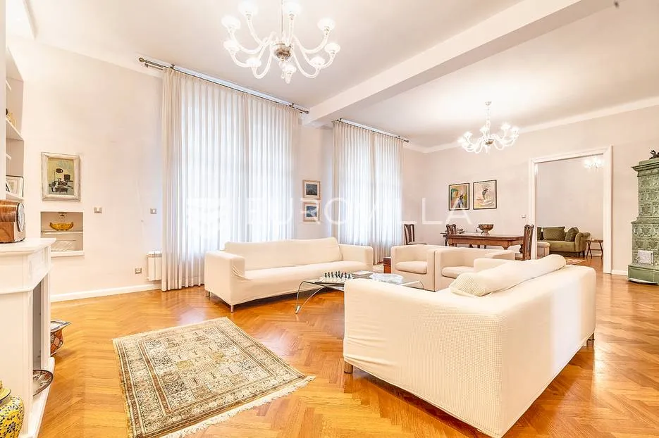 Zrinjevac prekrasan četverosoban stan 200 m² za najam - Zagreb