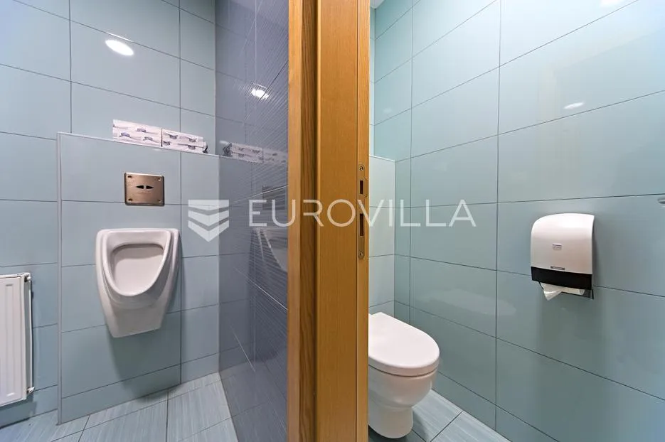 osijek, centar, uređen poslovni ured za najam, 374 m², novogradnja - slika 12