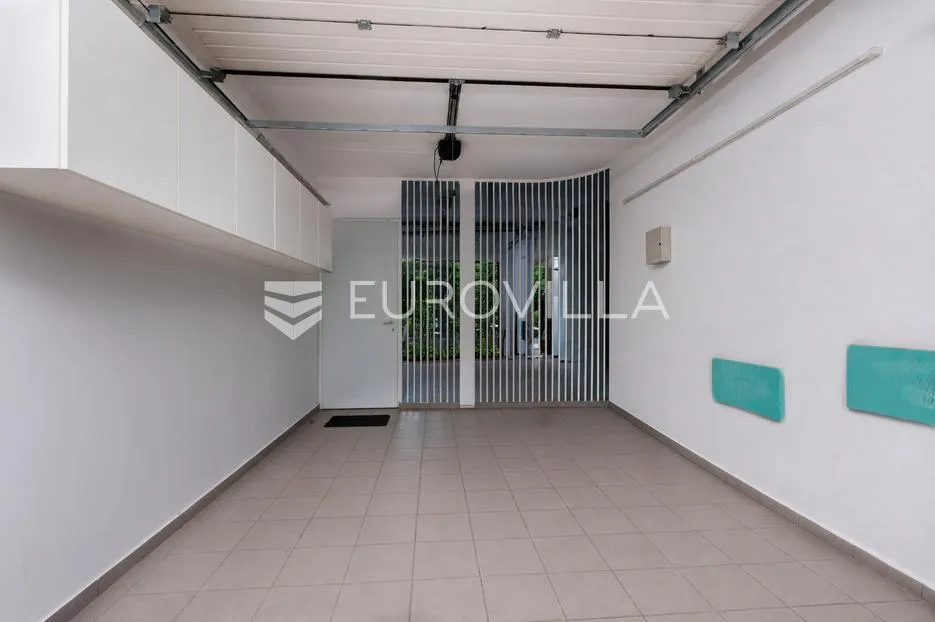 matulji, penthouse peterosobni dvoetažni stan160 m², terasa 130 m² i privatna okućnica 250 m² - slika 33