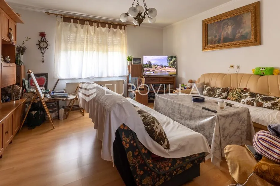 slavonski brod, visoka prizemnica mali pariz - slika 9
