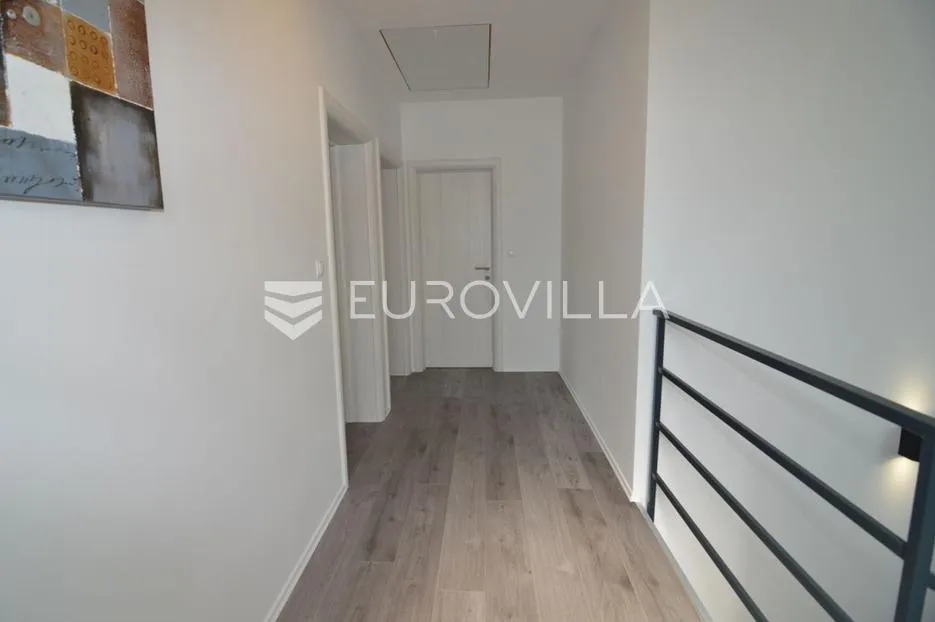 otok krk, gostinjac, novouređena vila s bazenom - slika 11