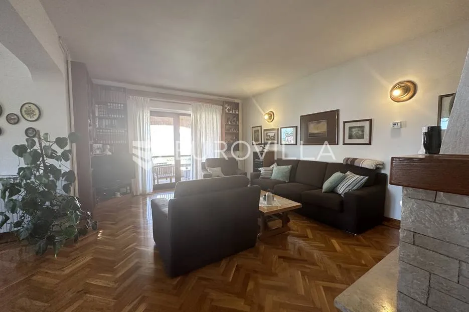 štinjan, prekrasna kuća u nizu s vrtom i pogledom more 300 m² - slika 31