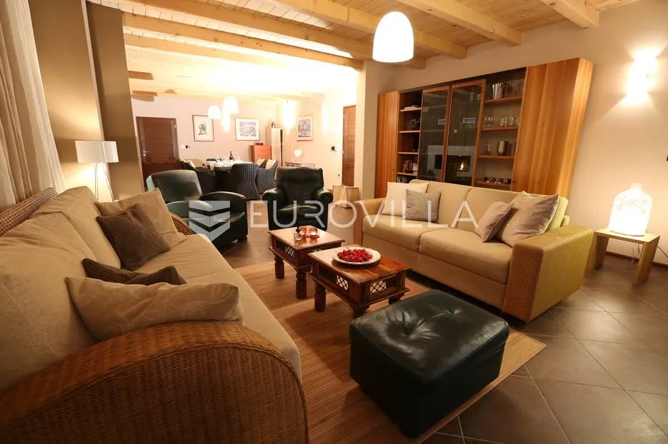 istra, savičenta, juršići, moderna vila 400 m2 na velikoj okućnici 1986m2 - slika 12