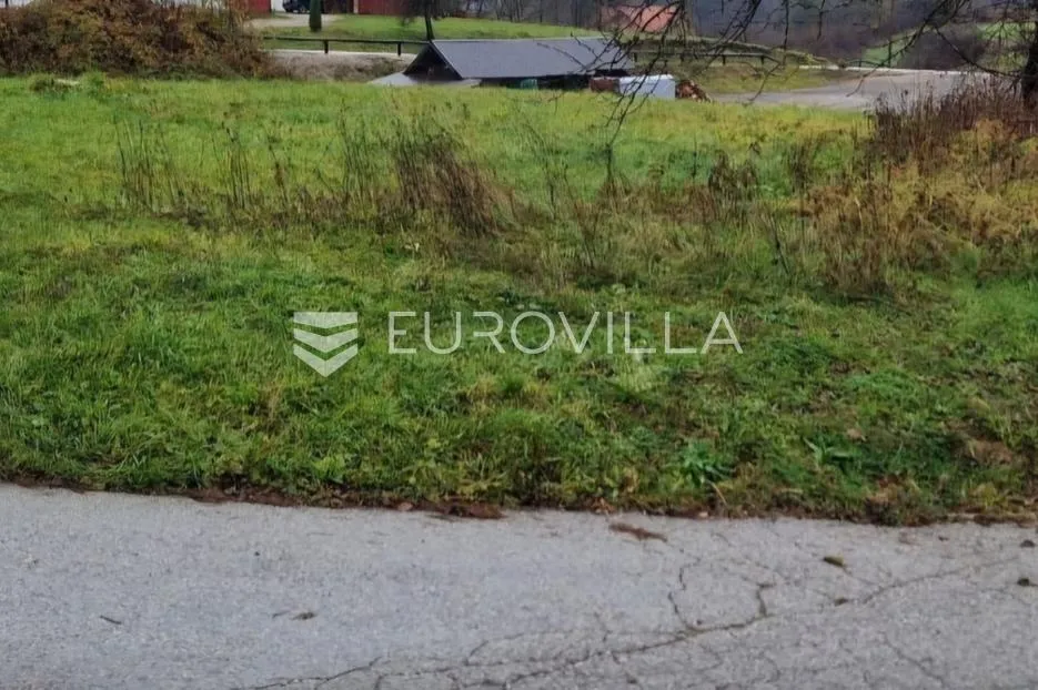rakovica, grabovac, građevinsko zemljište 1800 m², odlična lokacija - slika 2