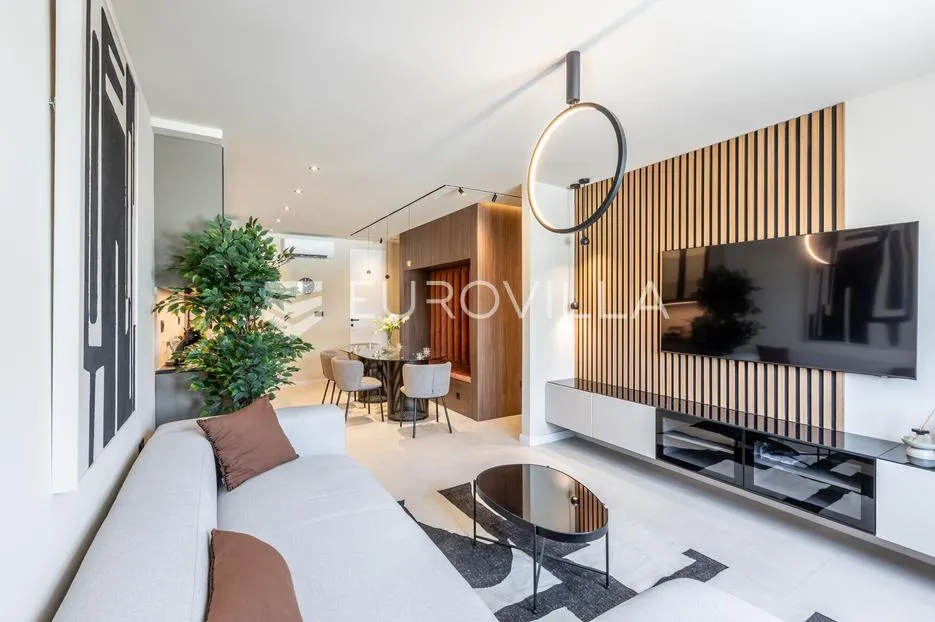 split, firule, luksuzan dvosoban stan za dugoročni najam - slika 7
