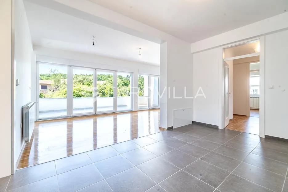 zagreb, gračani, atraktivan i prostran peterosoban stan s vrtom i dvije garaže, 257 m² - slika 2