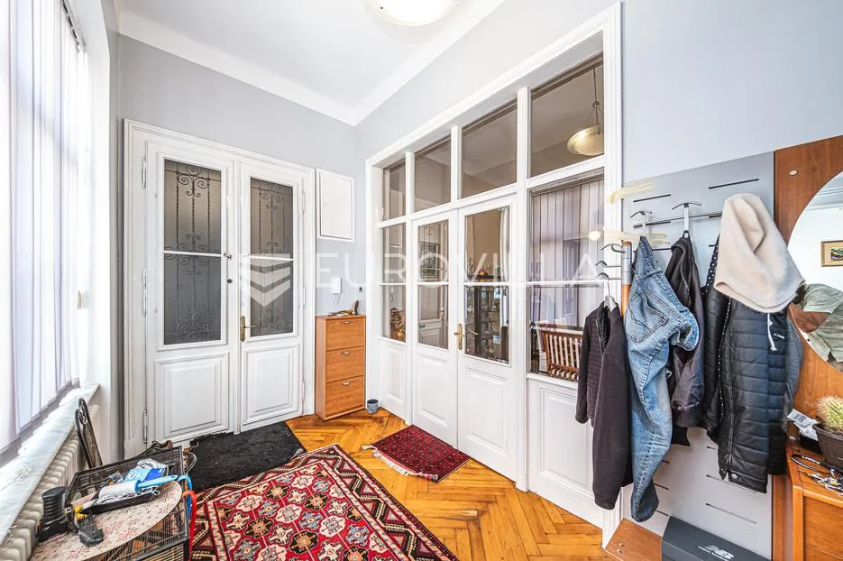 zagreb, centar, deželićeva ulica, prekrasan peterosoban stan 135 m² - slika 15