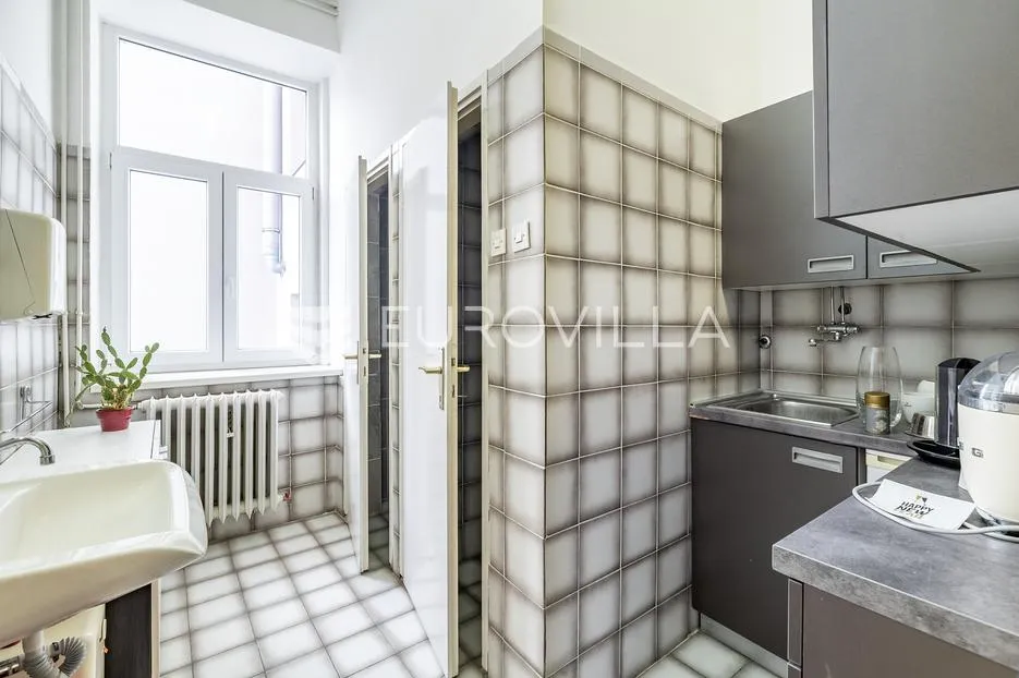zagreb, amruševa, poslovni prostor 131 m² - slika 7
