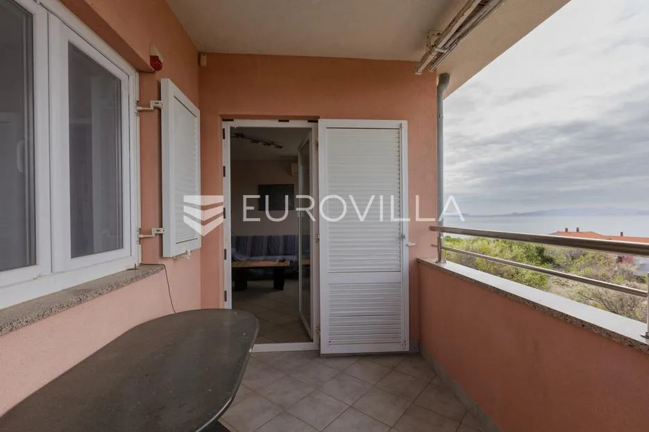 novi vinodolski, dvosobni stan od 54 m² s prekrasnim pogledom i potkrovljem od 30 m² - slika 11