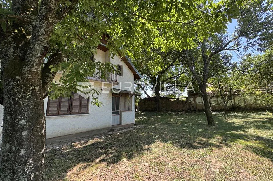 paučje, vikendica 95 m² s velikim potencijalom na zemljištu od 2622 m² - slika 3