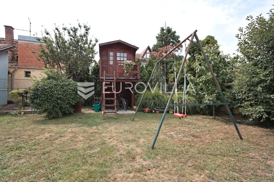 osijek, donji grad, adaptirana kuća s velikim potencijalom, 700 m², plac 947 m² - slika 11