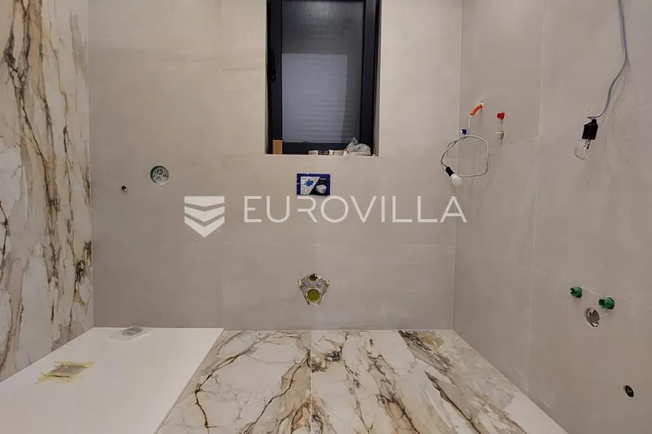 istra, pula, štinjan, stan s velikim privatnim vrtom 950m od plaže - slika 10
