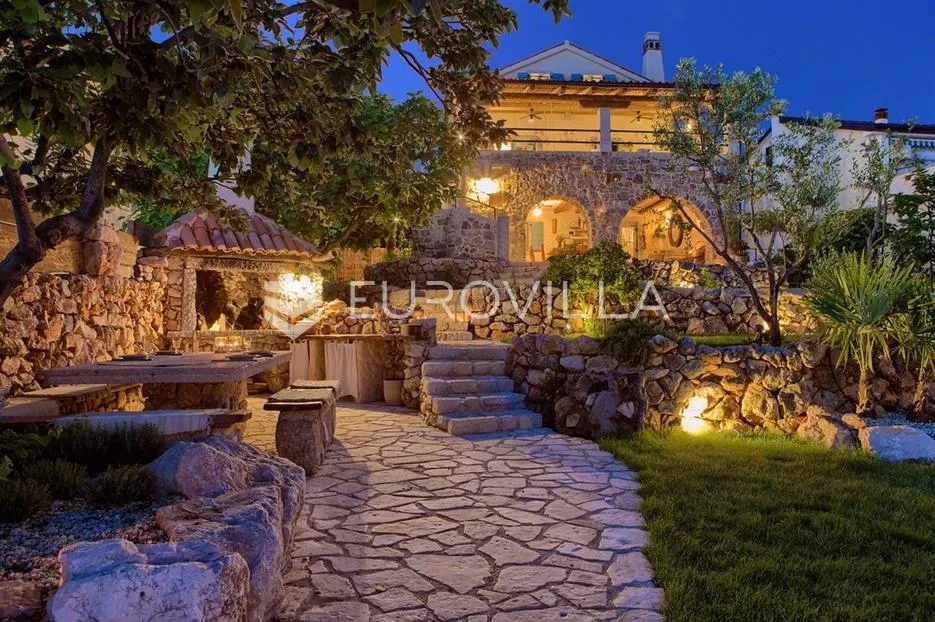 otok krk, malinska, sveti vid, prekrasna mediteranska vila s bazenom - slika 14