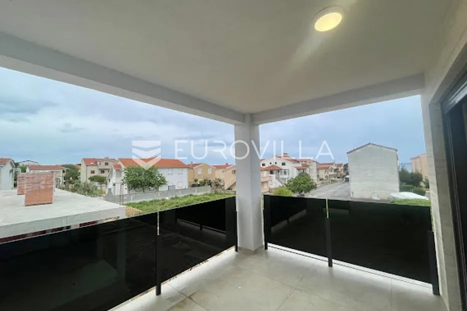 zadar, privlaka, dvosoban stan na prvom katu moderne zgrade s pogledom na more - slika 13