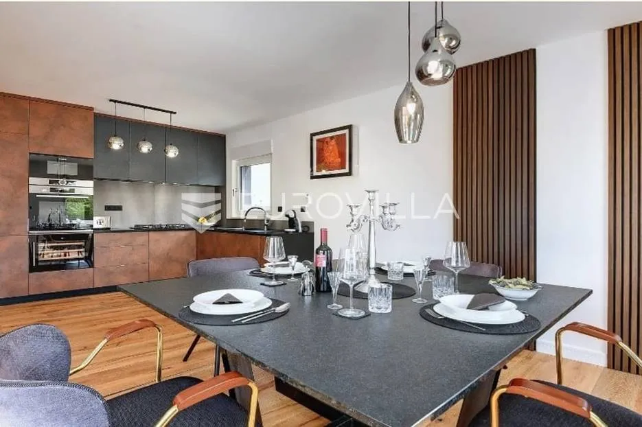 istra, krnica, prekrasna moderna vila od 135 m² na velikoj uređenoj okućnici - slika 5