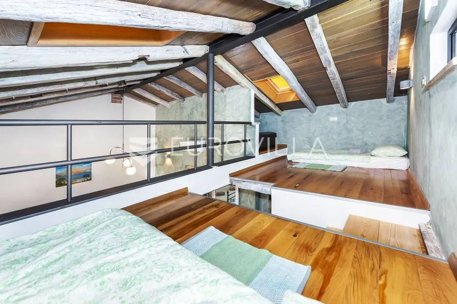 rovinj, šira okolica rovinja posebna samostojeća kuca 200 m² - slika 47