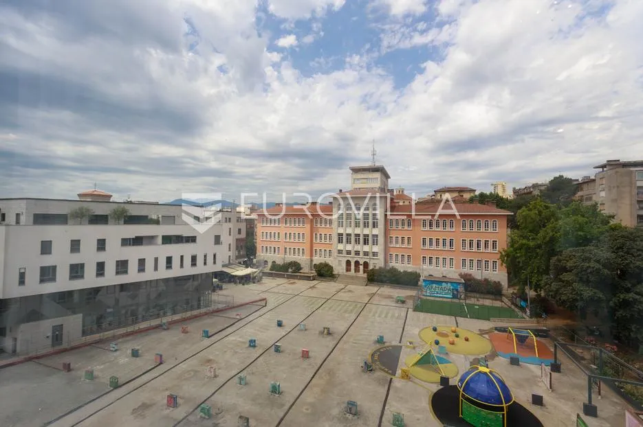 rijeka, centar, odličan trosoban stan 60 m² s garažnim parkirnim mjestom - slika 13