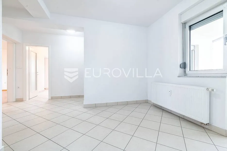 zagreb, špansko, četverosoban stan nkp 157.16 m2, terase, parking - slika 7