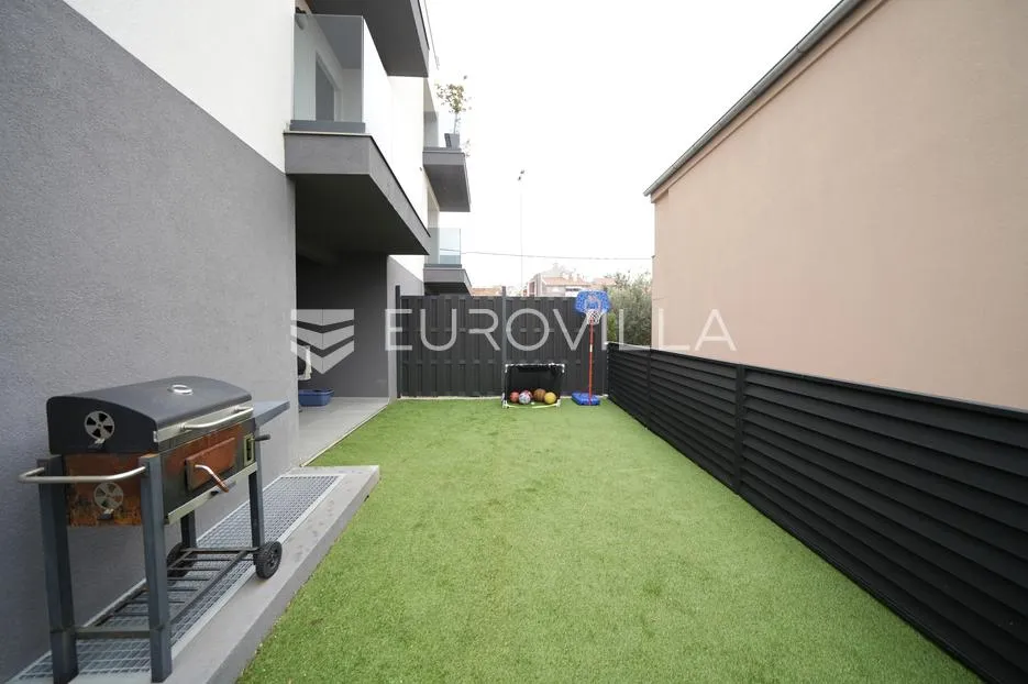 zadar, bili brig luksuzno opremljen trosobni i jednosobni stan s teretanom i spa centrom 241 m² - slika 14