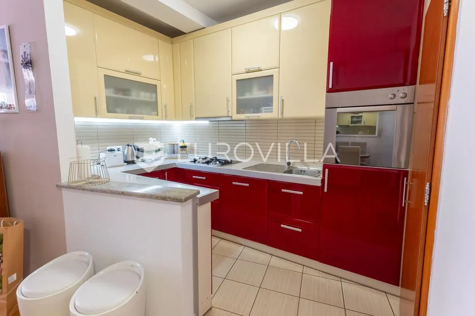 slavonski brod, trosoban stan 72 m² u centru - slika 4