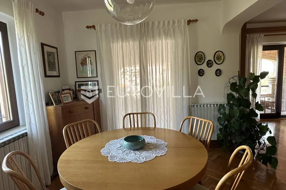 štinjan, prekrasna kuća u nizu s vrtom i pogledom more 300 m² - slika 33