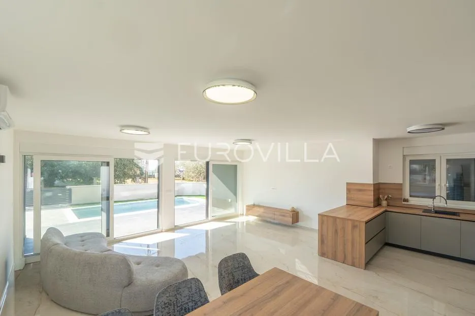 zadar, privlaka, moderna vila s bazenom, novogradnja, 300m od mora - slika 3