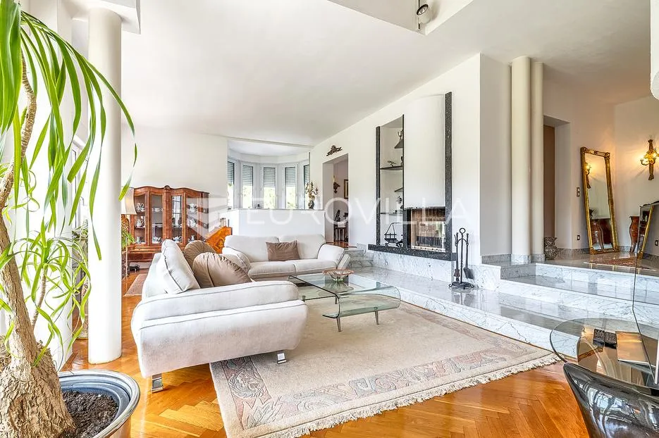 donja pušća, jedinstvena obiteljska villa, parcela 5000 m² - slika 10