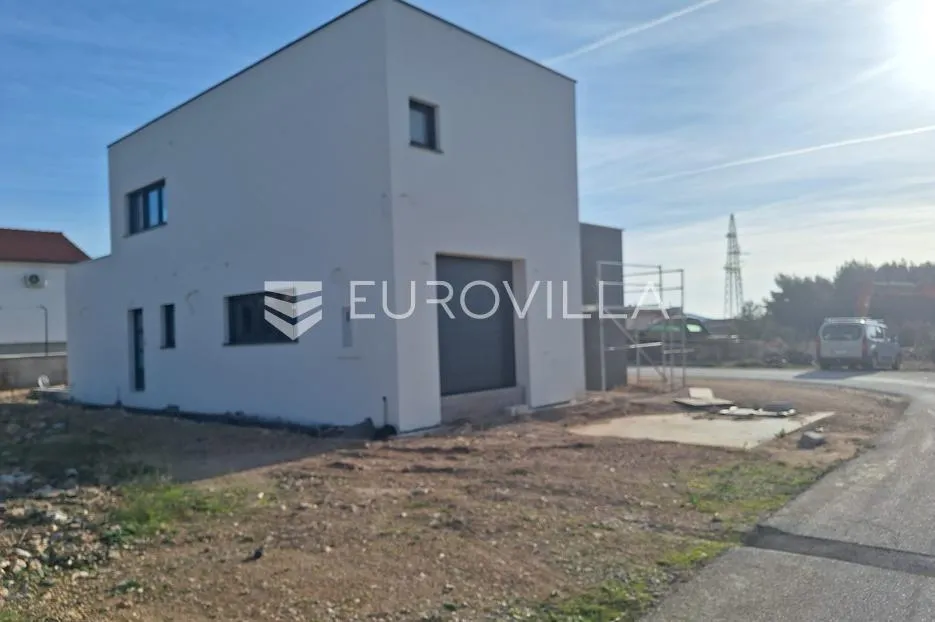 vodice, novogradnja, kuća s bazenom, 176,40 m² - slika 16