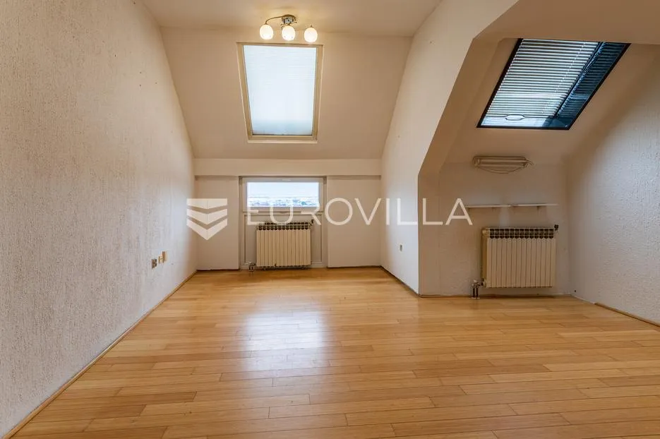 varaždin, centar, prostrani trosoban stan površine 82 m² s očaravajućim pogledom - slika 3