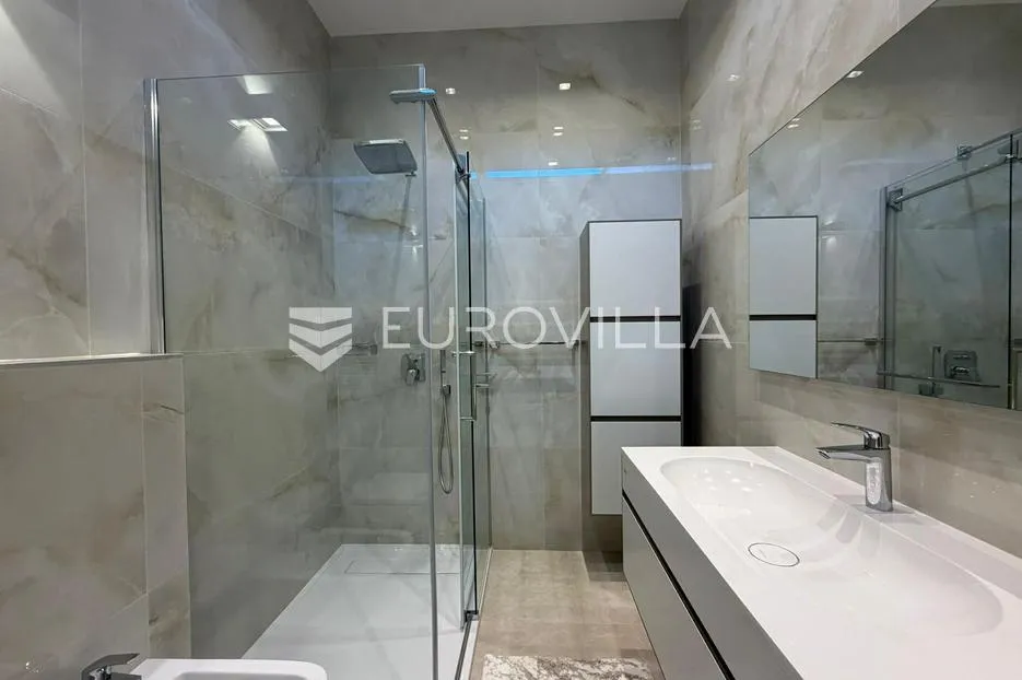 istra, poreč, moderan stan na 1. katu kvalitetne novogradnje, odlična lokacija - slika 12