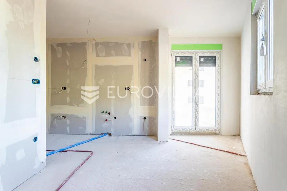 makarska, stan s pogledom na more, prenamijenjen u dva jednosobna apartmana, novogradnja - slika 7