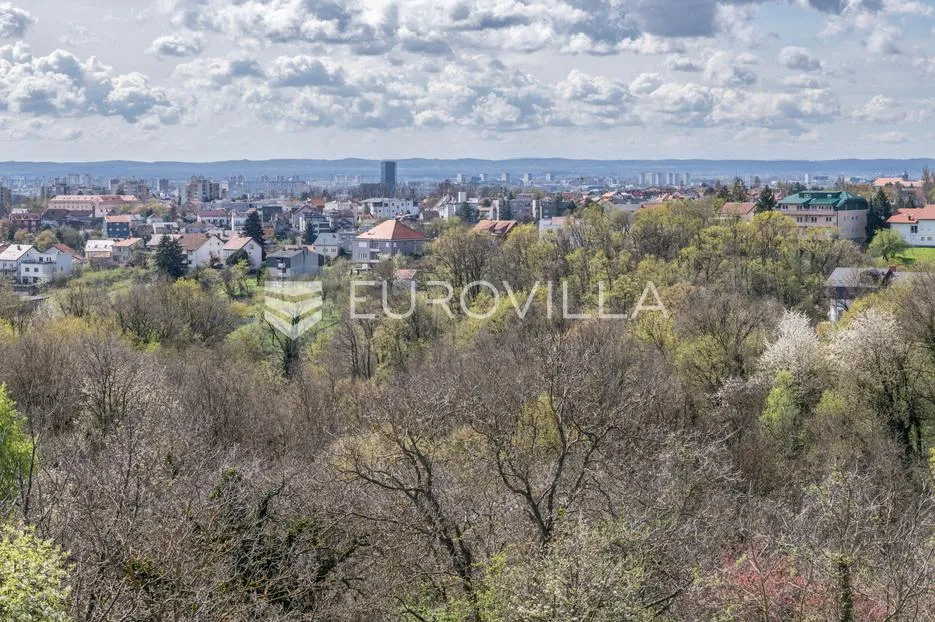 zagreb, bukovačka, komforan trosoban stan 114 m² - slika 12