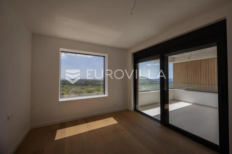 primošten, trojna vila s prekrasnim pogledom na more - slika 6