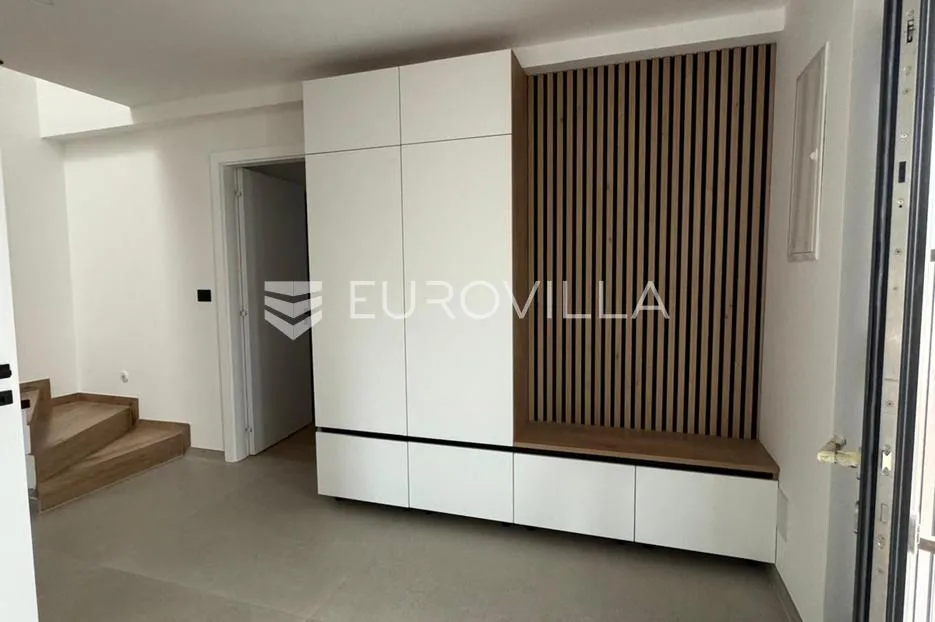opatija, pobri, troetažni stan u novogradnji 269,38 m² - slika 3