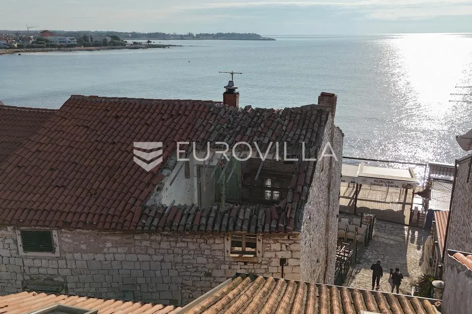 istra, umag, autentična kamena kuća uz more, rijetkost na tržištu - slika 3