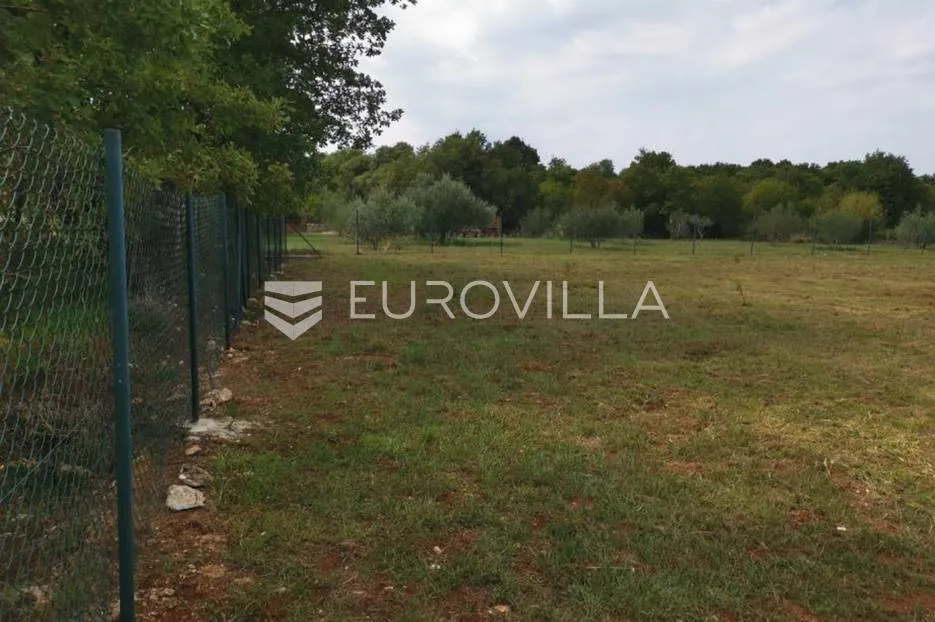 rovinj, poljoprivredno zemljište veličine 4798 m2 sa upisanim objektima - slika 9