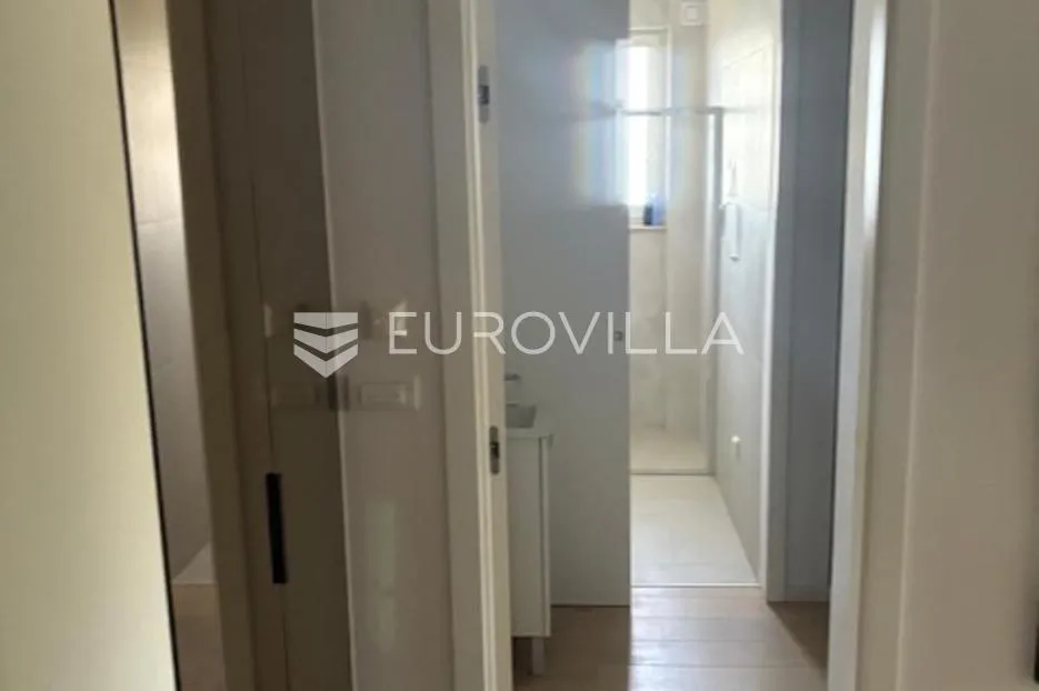 moderan peterosoban stan 150 m² s pogledom na more, pula, stoja - slika 21