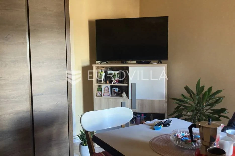 istra, rovinj, funkcionalan dvosoban stan nkp 53,75 m2 na super lokaciji - slika 8