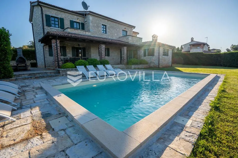 istra, sveti lovreč, kamena vila 200 m² s bazenom, velikim vrtom i pogledom na more - slika 2